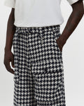 Houndstooth Patch Pocket Belted Trouser in Navy & White