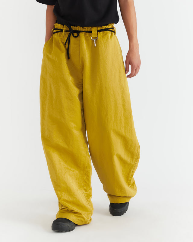 Men - Nylon Gathered Waist Trouser - Yellow - 2
