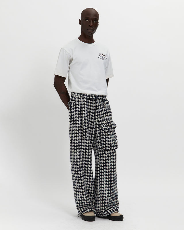 Houndstooth Patch Pocket Belted Trouser in Navy & White