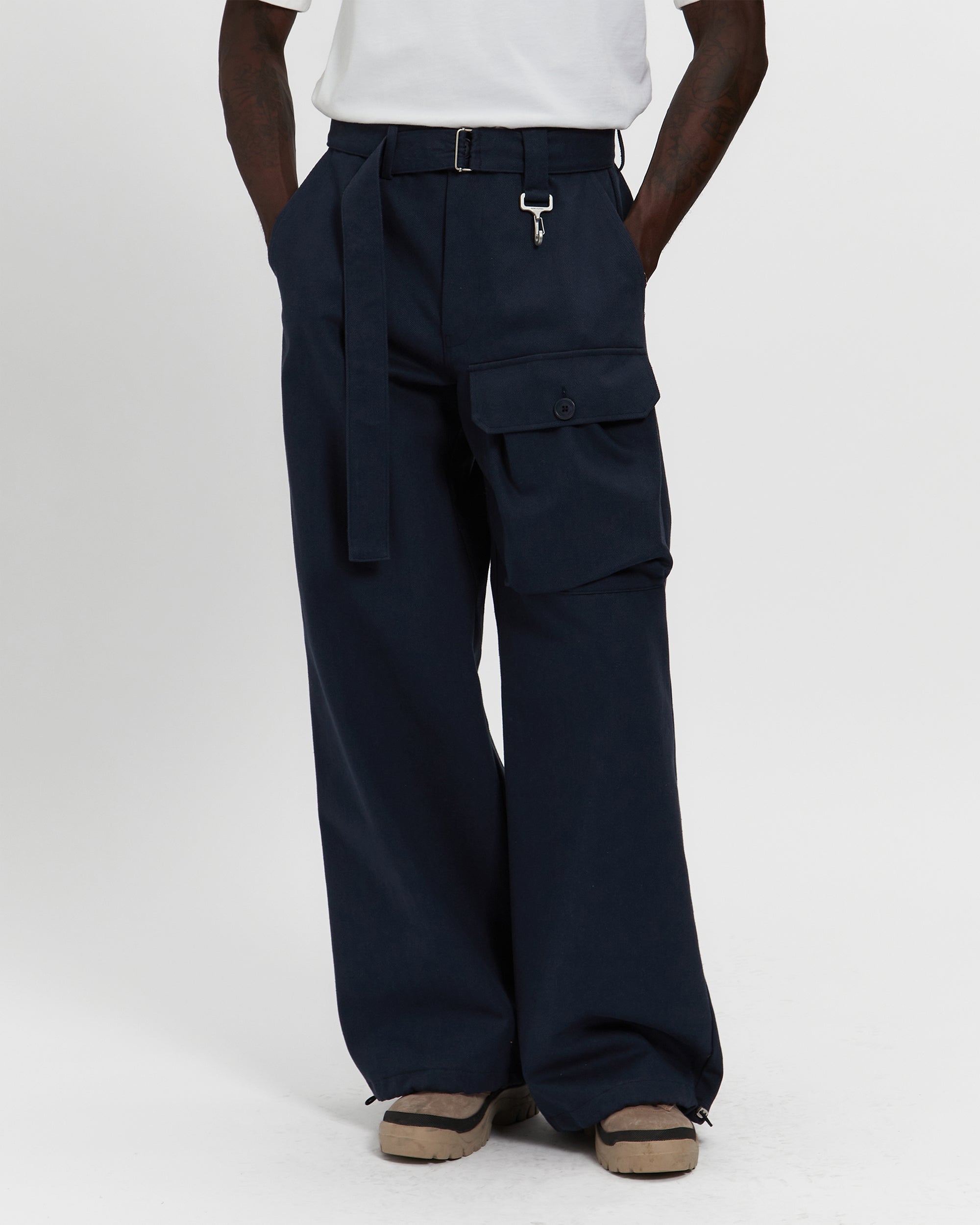 Cotton Twill Patch Pocket Belted Trouser in Navy