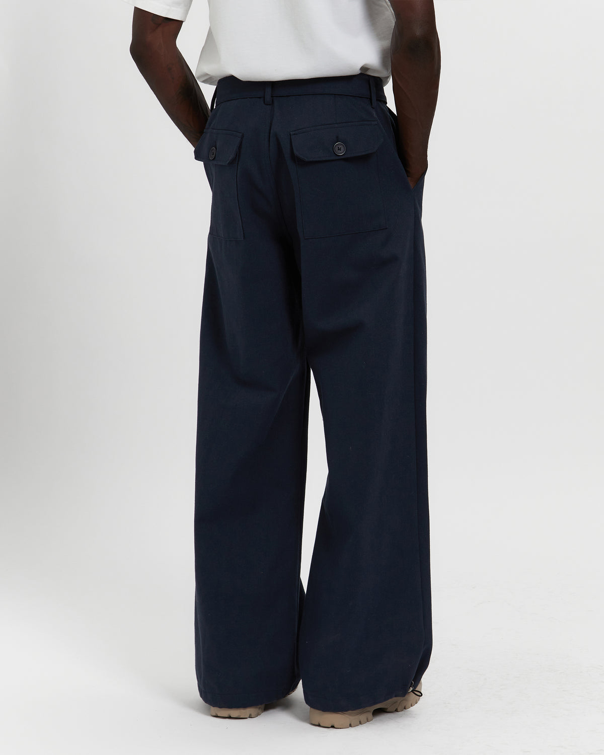Cotton Twill Patch Pocket Belted Trouser in Navy