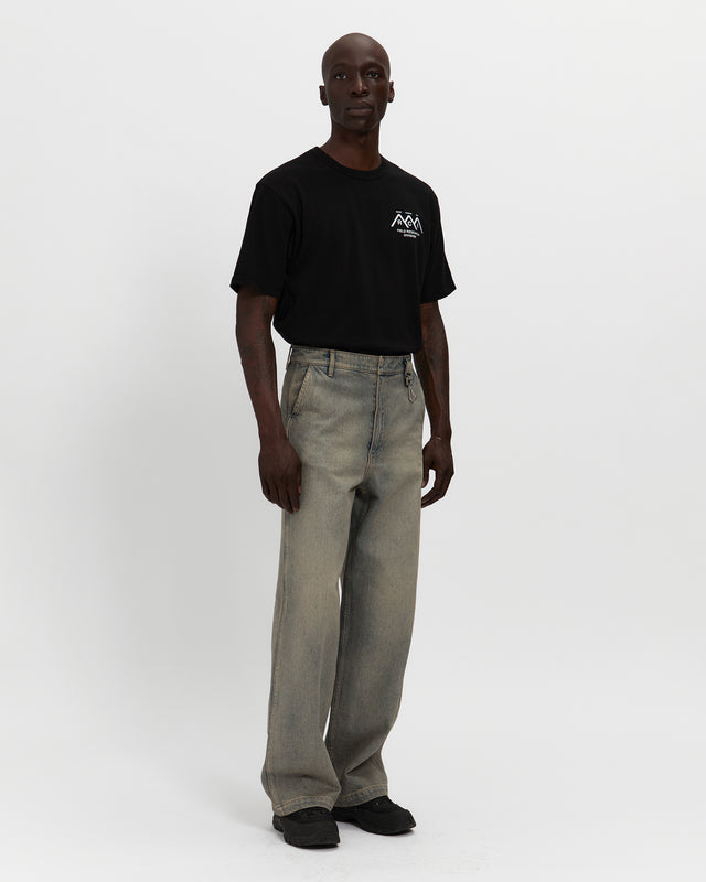 Washed Denim Concealed Button Straight Leg Jean