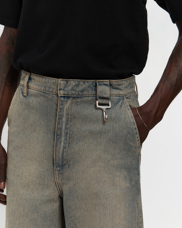 Washed Denim Concealed Button Straight Leg Jean