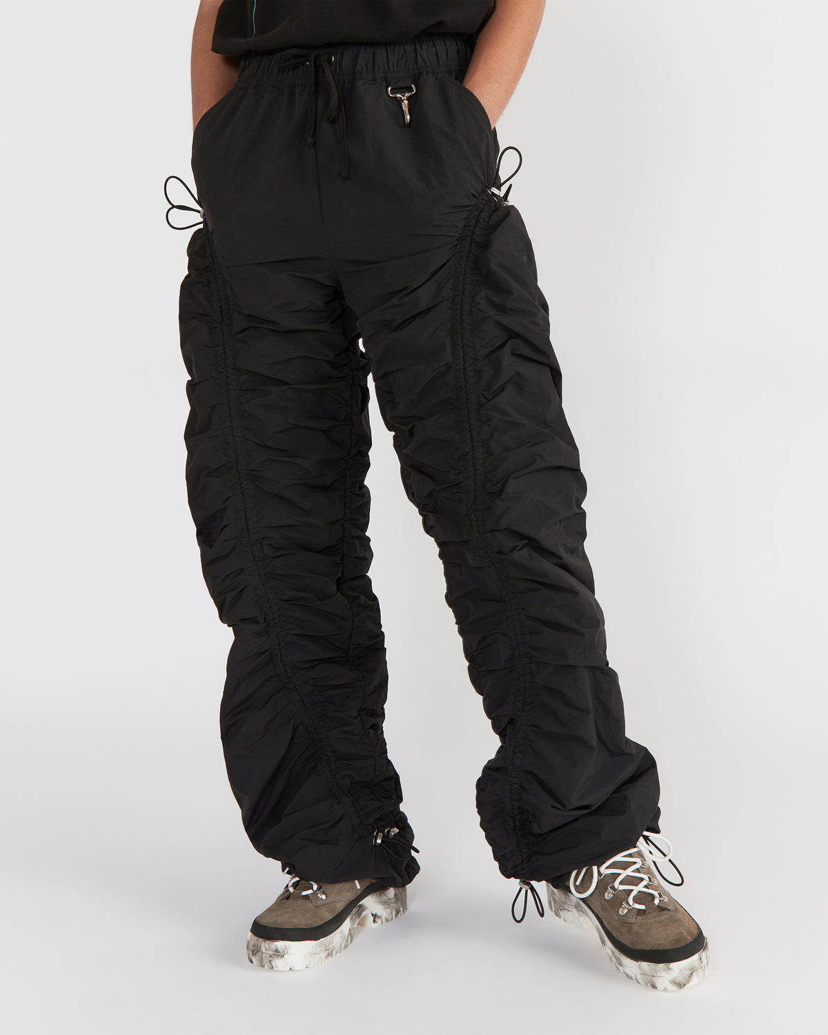 Cinched Nylon Pant in Black – REESE COOPER®
