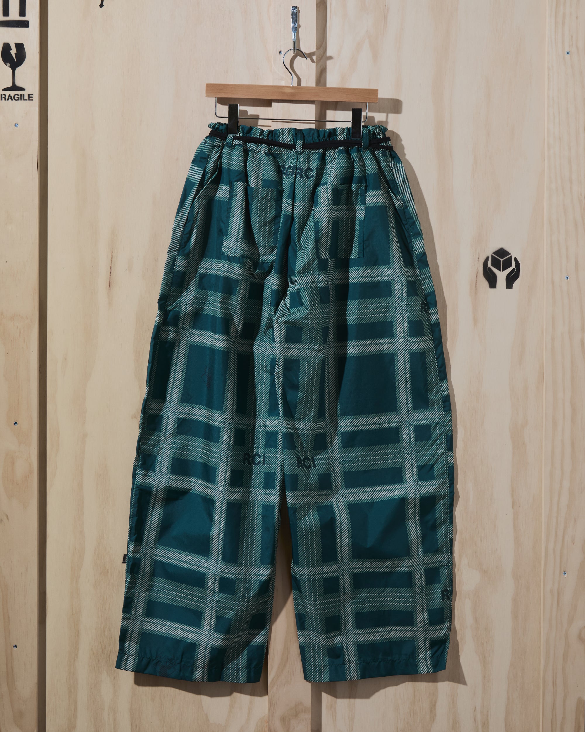 AW22 Plaid Ripstop Gathered Waist Trouser in Forest Green