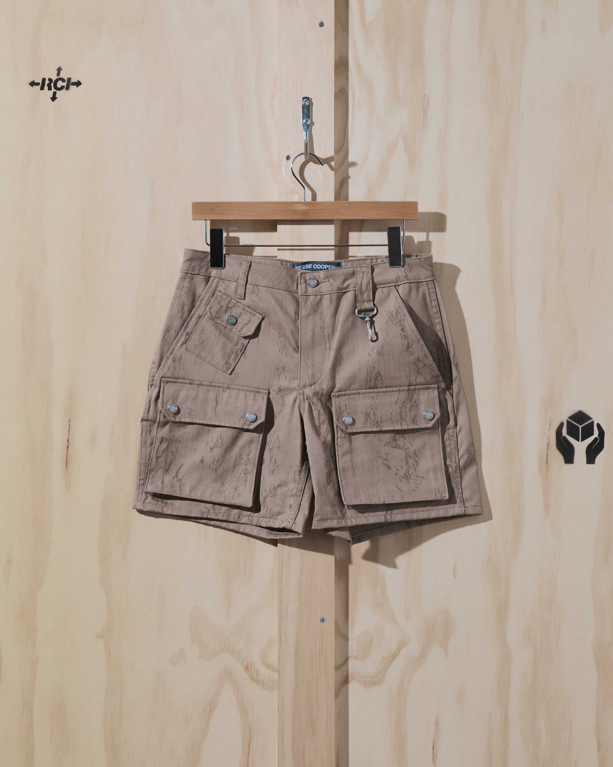 AW22 Cotton Herringbone Cargo Short in Khaki Etching Camo