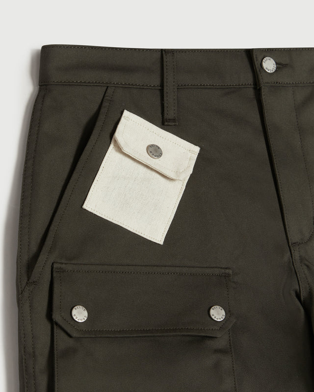 RCI Reserve: Cargo Short in Olive Cotton Twill